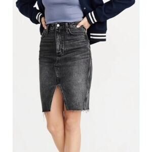 Abercombie & Fitch Women's Black Wash Split‎ Front Raw Hem Pencil Skirt Size 25